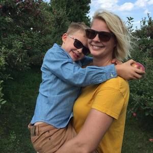 Meet your Posher, Danielle